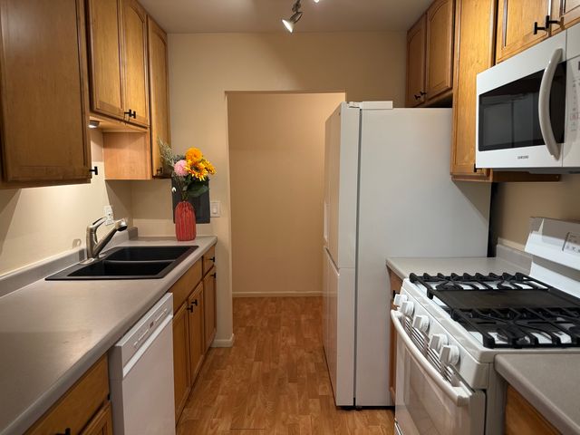 840 Wellington Avenue 103, Elk Grove Village, IL 60007