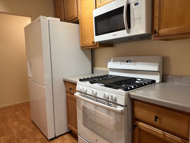 840 Wellington Avenue 103, Elk Grove Village, IL 60007