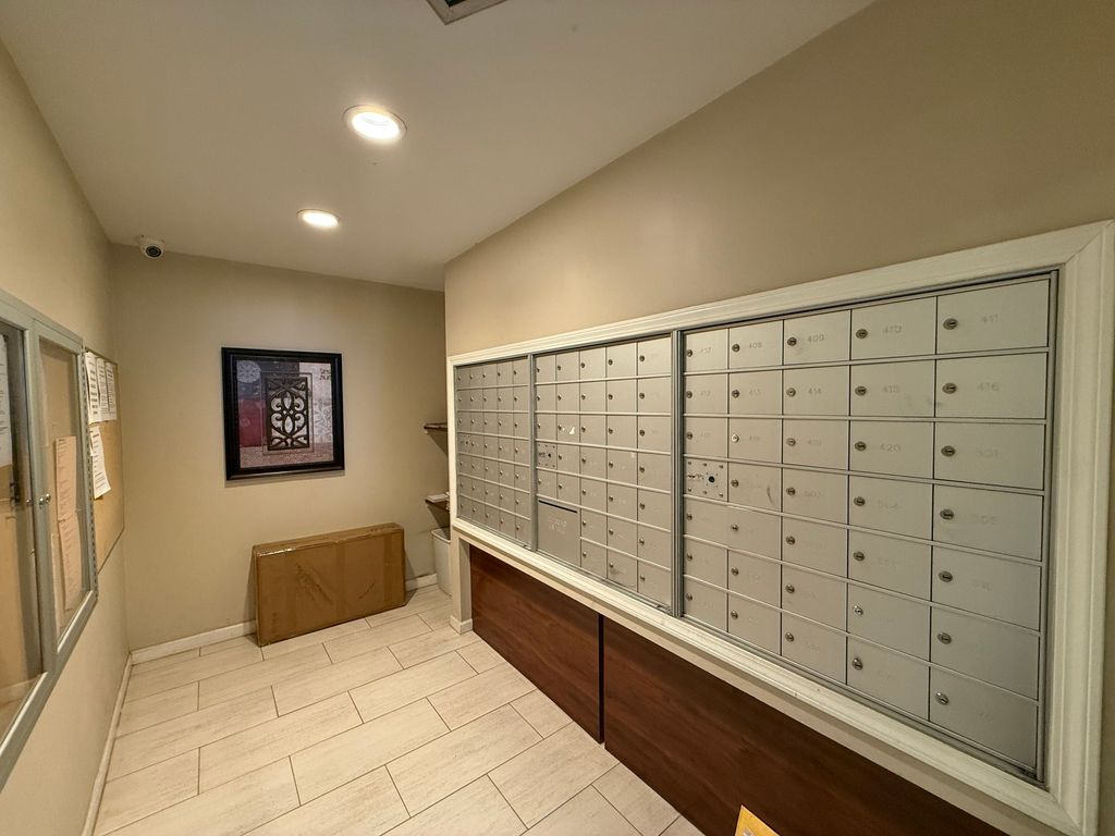 840 Wellington Avenue 103, Elk Grove Village, IL 60007 — photo 4
