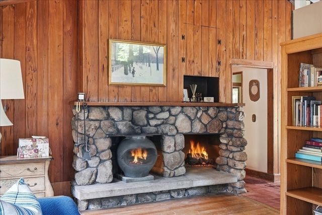 47 Old Oaken Bucket Rd, Norwell, MA 02061