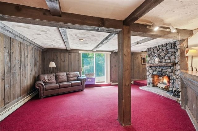 47 Old Oaken Bucket Rd, Norwell, MA 02061