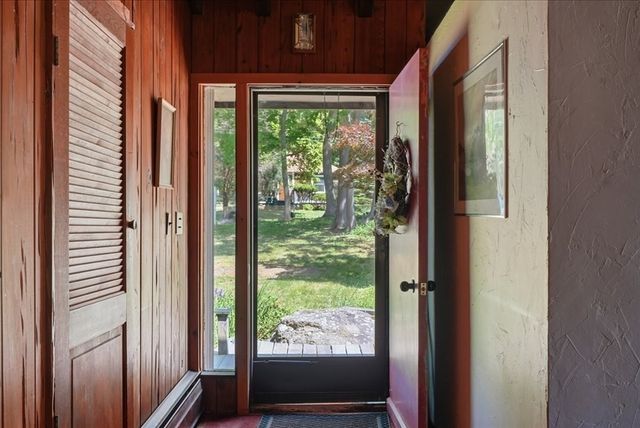 47 Old Oaken Bucket Rd, Norwell, MA 02061