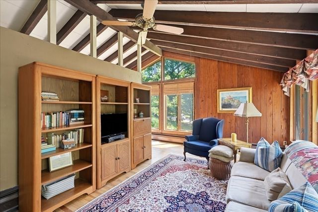 47 Old Oaken Bucket Rd, Norwell, MA 02061