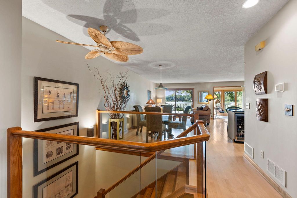 1297 Black Oaks Court N, Plymouth, MN 55447 — photo 4