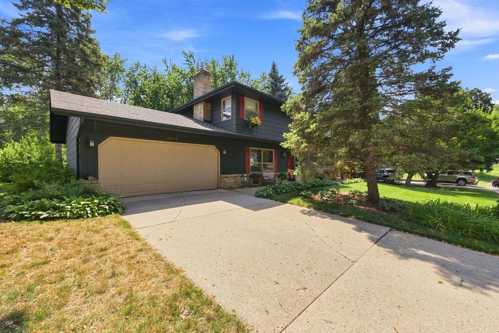 10545 Johnson Road, Bloomington, MN 55437 — photo 3