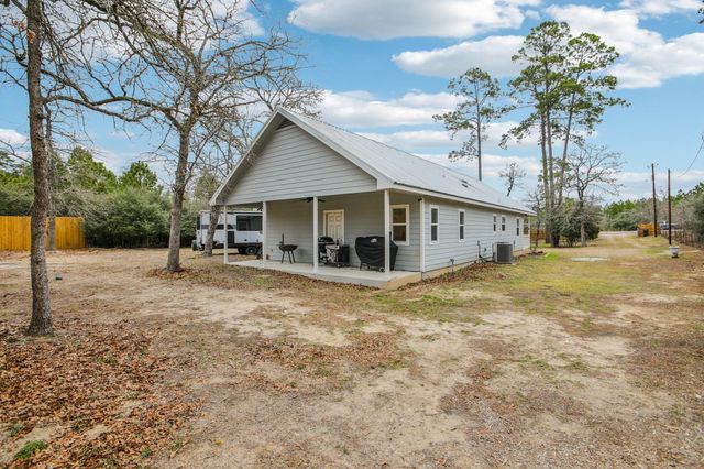198 W Kelley RD, Bastrop, TX 78602
