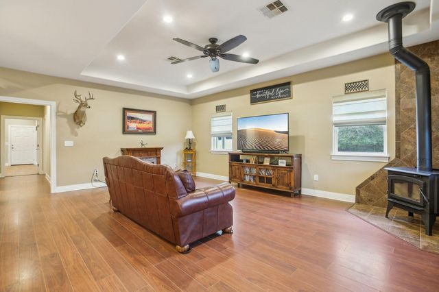 198 W Kelley RD, Bastrop, TX 78602