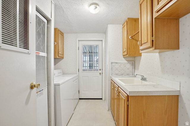 4614 S YARROW LN, Taylorsville, UT 84123