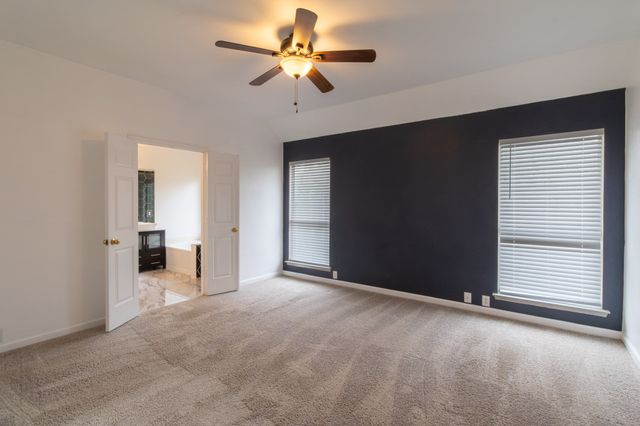 7864 Orland Park Circle, Fort Worth, TX 76137