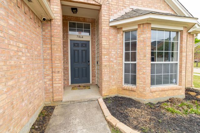 7864 Orland Park Circle, Fort Worth, TX 76137