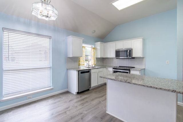 7864 Orland Park Circle, Fort Worth, TX 76137