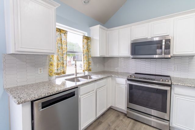 7864 Orland Park Circle, Fort Worth, TX 76137