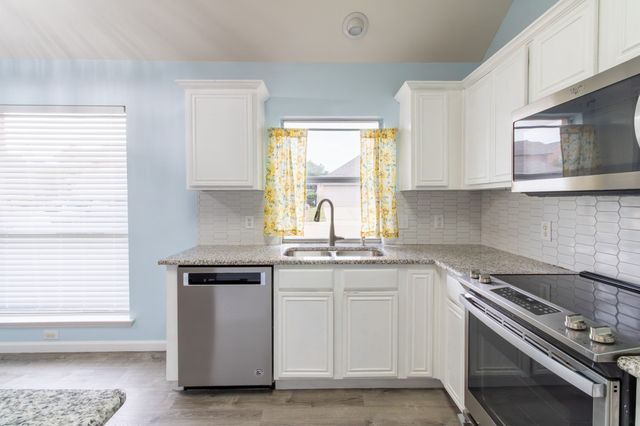 7864 Orland Park Circle, Fort Worth, TX 76137