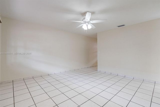 1028 W 30th St 1028, Hialeah, FL 33012
