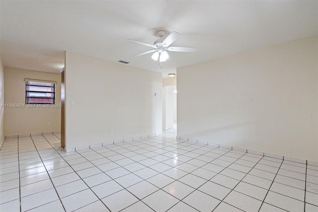 1028 W 30th St 1028, Hialeah, FL 33012