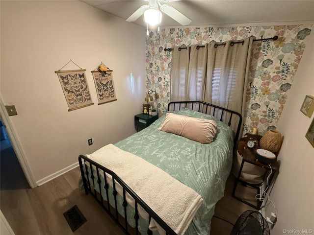 125 King George Drive, New Windsor, NY 12553