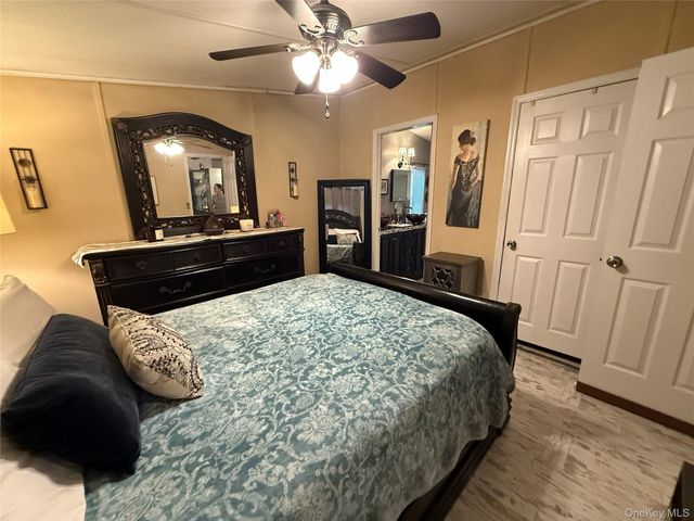 125 King George Drive, New Windsor, NY 12553