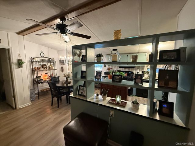 125 King George Drive, New Windsor, NY 12553