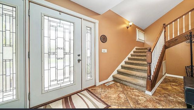 2912 Woodlawn Road, Sterling, IL 61081