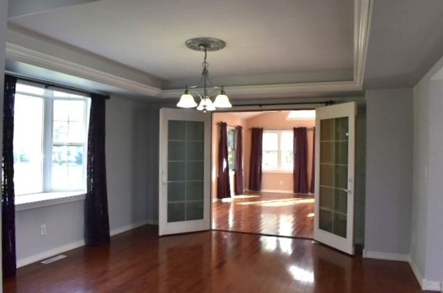 2912 Woodlawn Road, Sterling, IL 61081