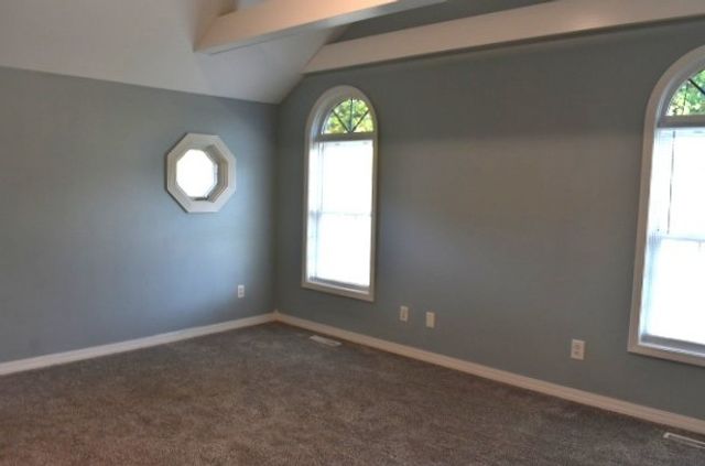 2912 Woodlawn Road, Sterling, IL 61081