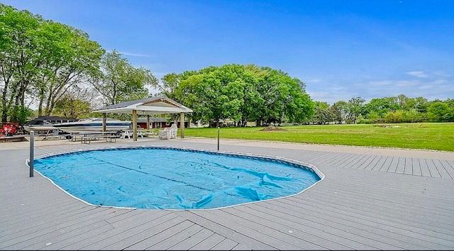 2912 Woodlawn Road, Sterling, IL 61081