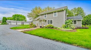 2912 Woodlawn Road, Sterling, IL 61081