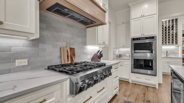 612-A Latigo Court, Weatherford, TX 76088