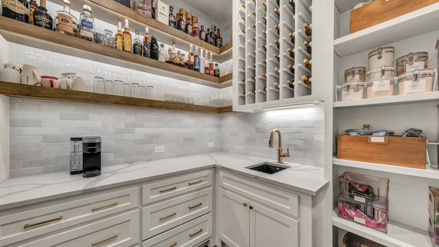 612-A Latigo Court, Weatherford, TX 76088