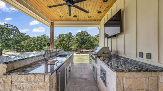 612-A Latigo Court, Weatherford, TX 76088