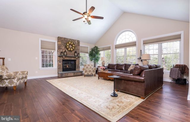 5330 CHAFFINS FARM CT, Haymarket, VA 20169