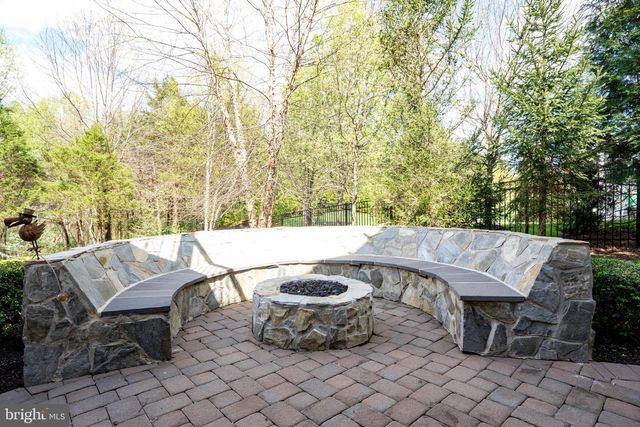 5330 CHAFFINS FARM CT, Haymarket, VA 20169