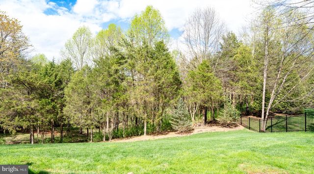 5330 CHAFFINS FARM CT, Haymarket, VA 20169