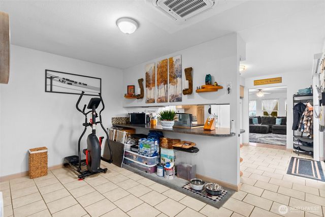 2611 Bay Avenue, Hoquiam, WA 98550