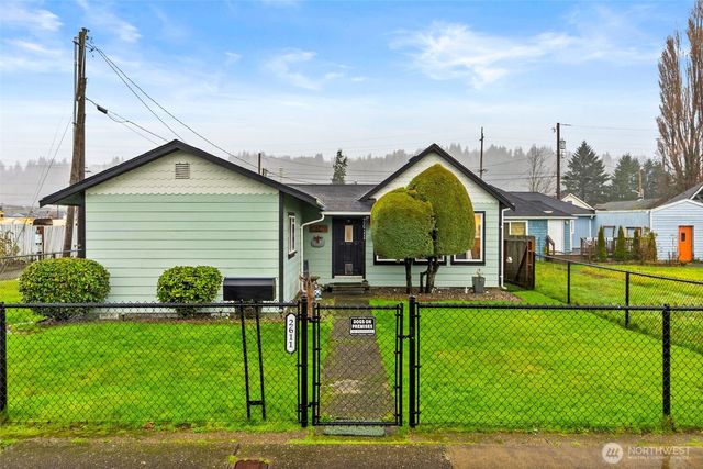 2611 Bay Avenue, Hoquiam, WA 98550
