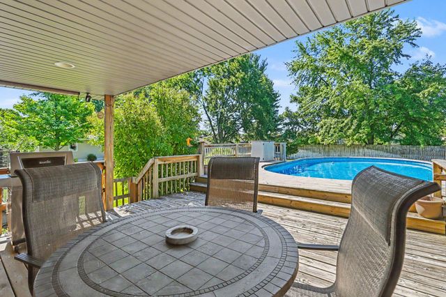 1716 143rd Avenue, Dorr Twp, MI 49323