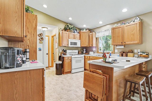 1716 143rd Avenue, Dorr Twp, MI 49323