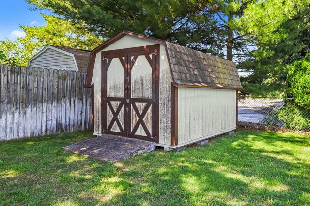 1716 143rd Avenue, Dorr Twp, MI 49323