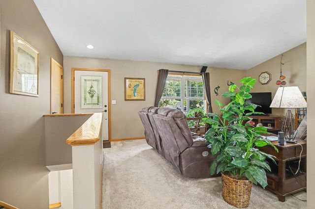 1716 143rd Avenue, Dorr Twp, MI 49323