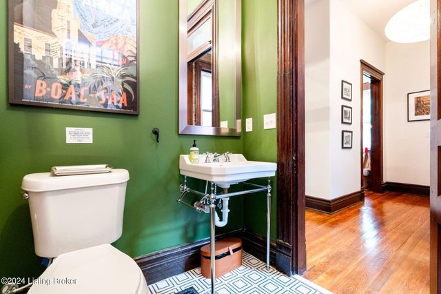 1226 E Breckinridge St, Louisville, KY 40204