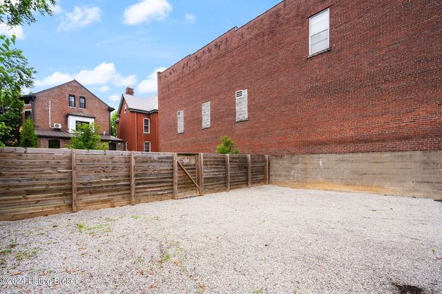 1226 E Breckinridge St, Louisville, KY 40204