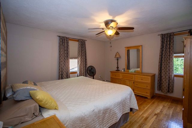 6 Woodland Ave, Saugus, MA 01906