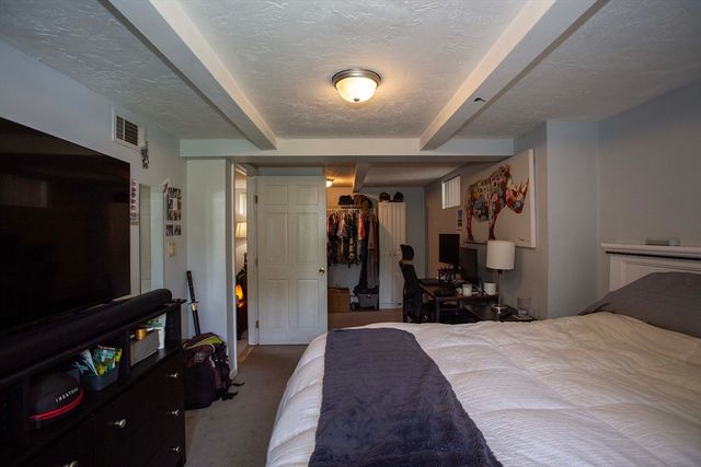 6 Woodland Ave, Saugus, MA 01906