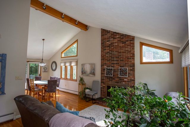 6 Woodland Ave, Saugus, MA 01906
