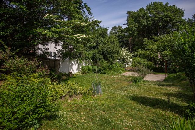 6 Woodland Ave, Saugus, MA 01906