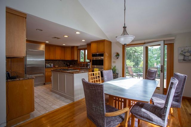 6 Woodland Ave, Saugus, MA 01906