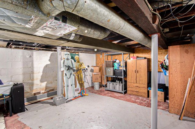 339 N Dwight Street, Jackson, MI 49202