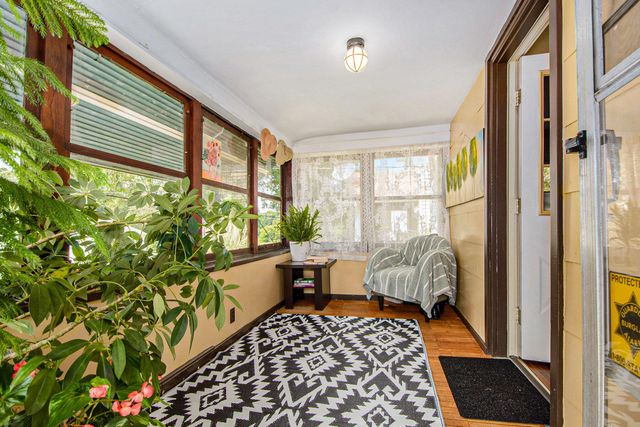 339 N Dwight Street, Jackson, MI 49202