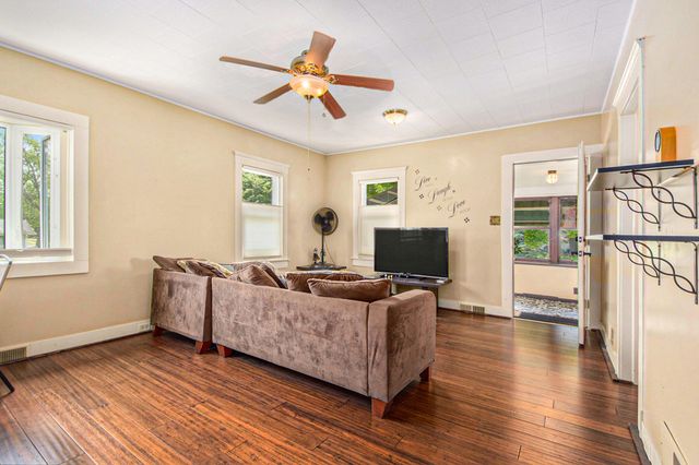 339 N Dwight Street, Jackson, MI 49202