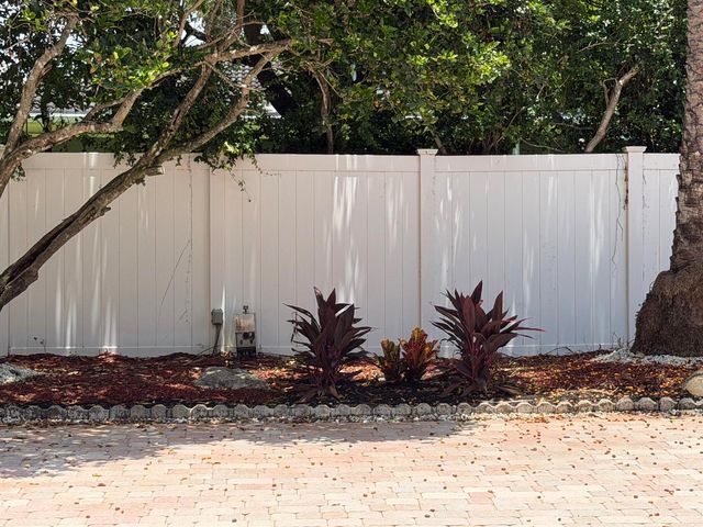 4081 N 41st Street, Hollywood, FL 33021